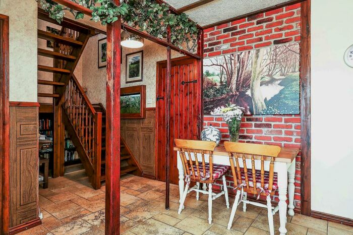 3 Bedroom Terraced House For Sale In Mill Crescent, Kingsbury, Tamworth, B78
