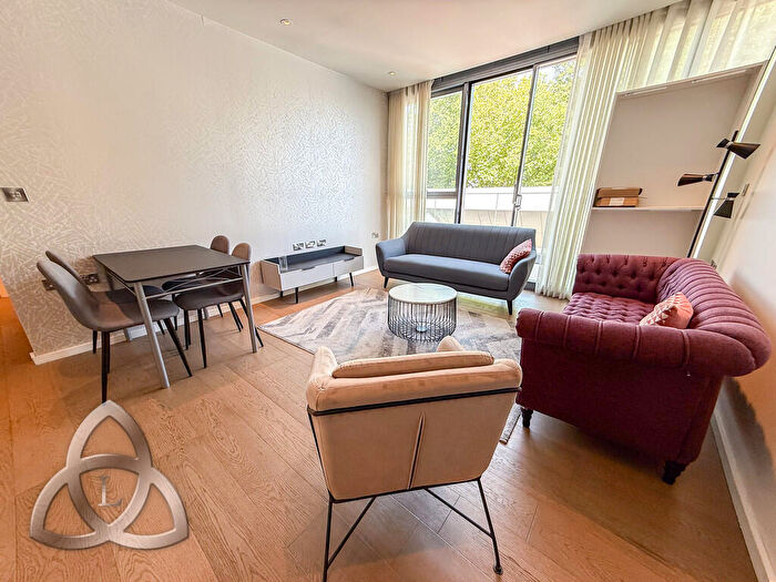 2 Bedroom Apartment To Rent In Long Street, Hoxton, Shoreditch, E2