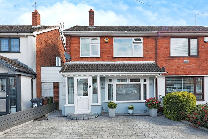 3 Bedroom Semi-Detached House For Sale In Digby Drive, Birmingham, West Midlands, B37