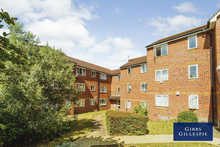 Studio To Rent In Brindley Close, HA0