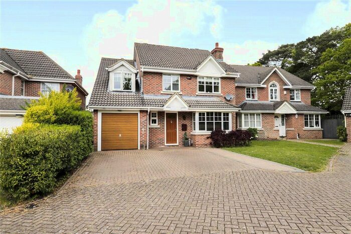 4 Bedroom Detached House To Rent In Sovereign Drive, Camberley, Surrey, GU15