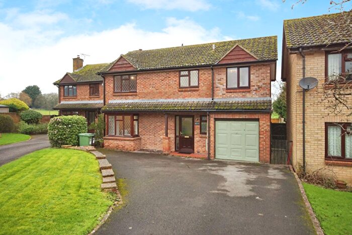 3 Bedroom Detached House For Sale In Jubilee Close, Cam, Dursley, Gloucestershire, GL11