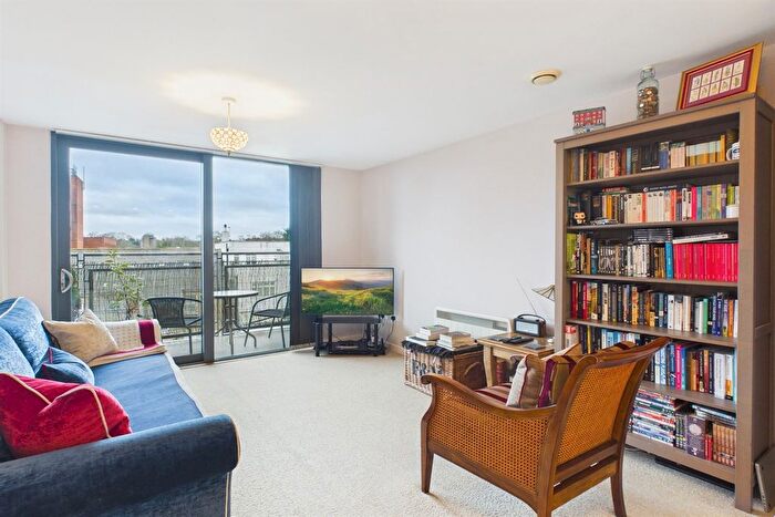 1 Bedroom Flat For Sale In Sutton Park Road, Sutton, SM1