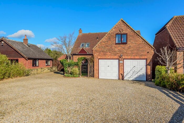 4 Bedroom Detached House For Sale In Woodsong, Moor Monkton, York, North Yorkshire, YO26