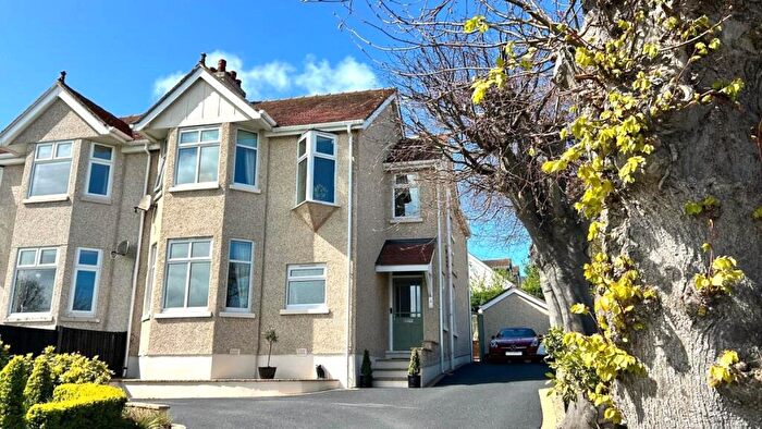 4 Bedroom Semi Detached House For Sale In Llanrhos Road, Penrhyn Bay, Llandudno, LL30
