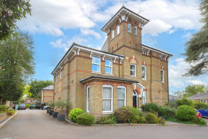 2 Bedroom Flat For Sale In Providence Park, Fintonagh Drive, Penenden Heath, Kent, ME14
