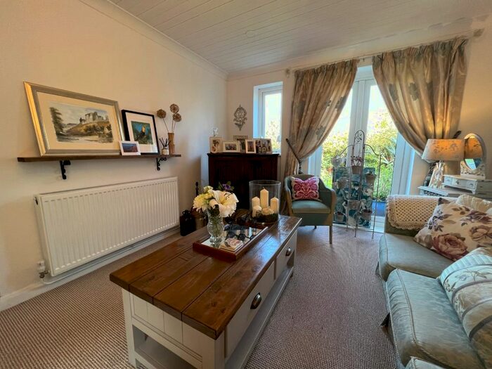 3 Bedroom Terraced House To Rent In Sinclair Close, Sinfin, Derby