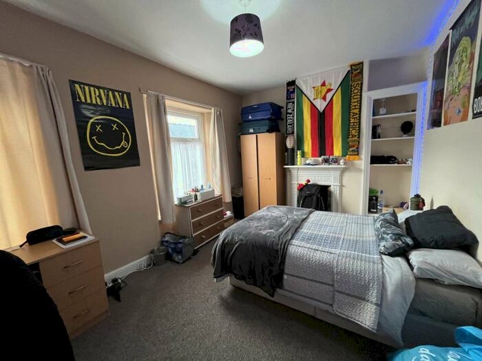 5 Bedroom House To Rent In Strathnairn Street, Roath, Cardiff, CF24