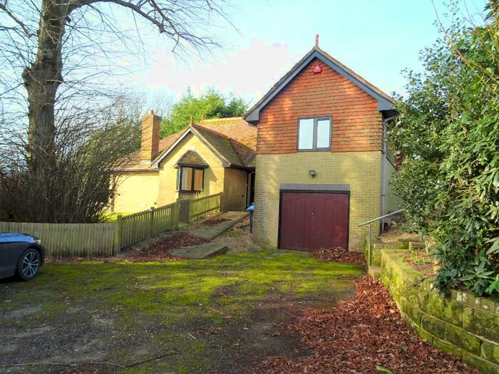 4 Bedroom Detached House To Rent In Church Road, Crawley, RH10