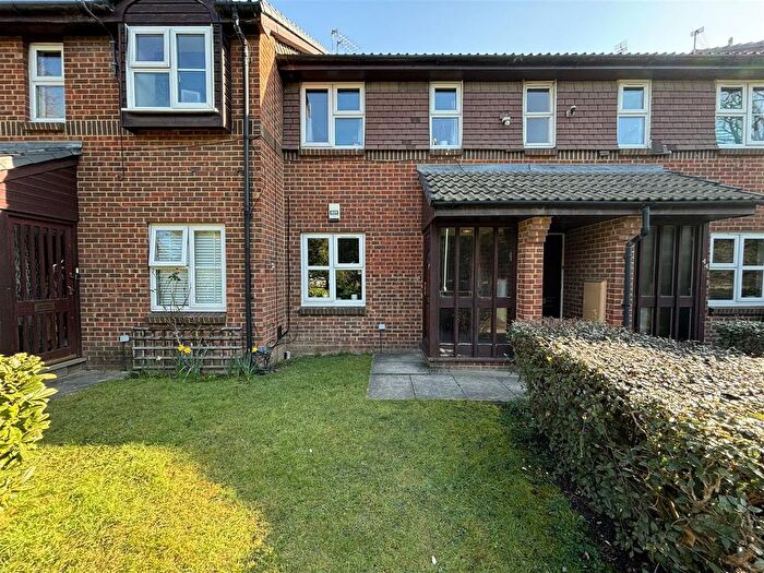 1 Bedroom Maisonette To Rent In Merrivale Mews, West Drayton, UB7