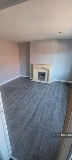 3 Bedroom Semi-Detached House To Rent In Hirst Avenue, Worsley, Manchester, M28