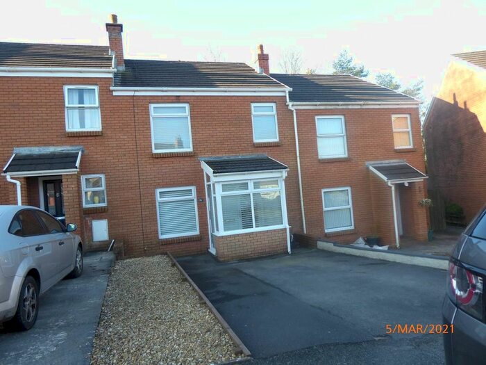 3 Bedroom Terraced House To Rent In Gors Fach, Pwll Trap, St Clears, SA33