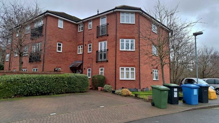 2 Bedroom Apartment To Rent In Haunch Close, Birmingham, West Midlands, B13