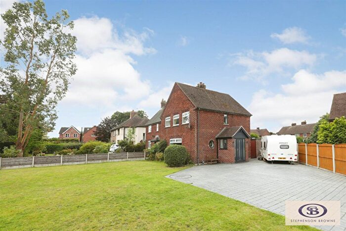 3 Bedroom Semi-Detached House For Sale In Smithy Grove, Hassall Green, Sandbach, CW11