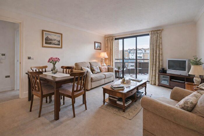 1 Bedroom Apartment To Rent In Park Village East, Camden, London, NW1