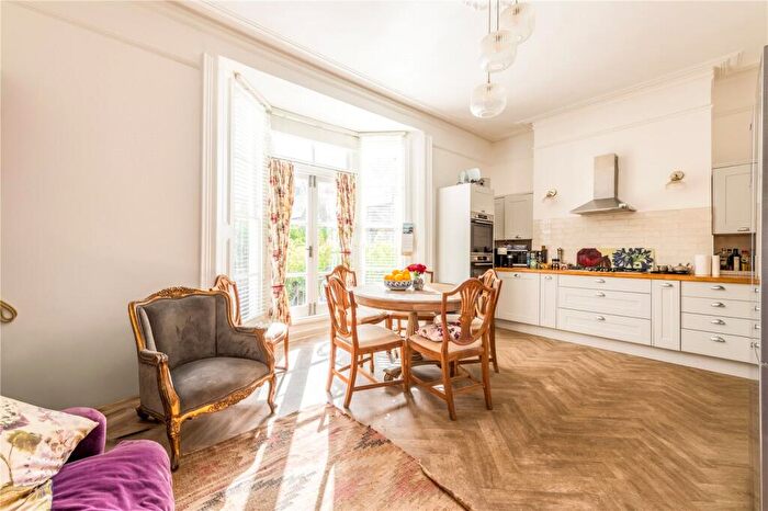 5 Bedroom Semi-Detached House For Sale In Hova Villas, Hove, East Sussex, BN3