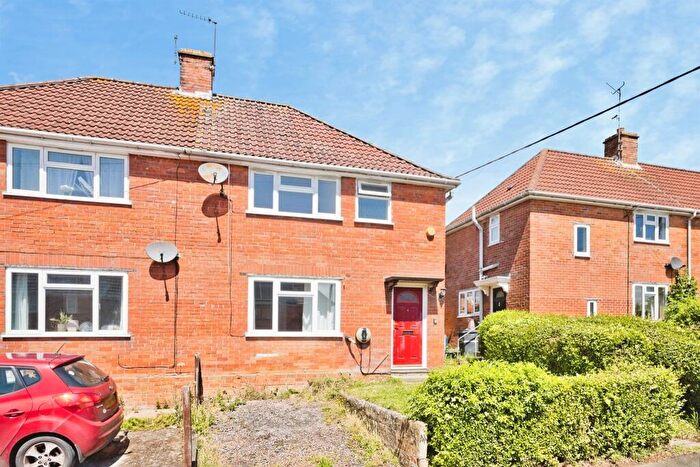 3 Bedroom Semi Detached House For Sale In Fielding Road, Yeovil, BA21