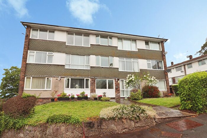 2 Bedroom Flat For Sale In Penlan Rise, Llandough, Penarth, CF64