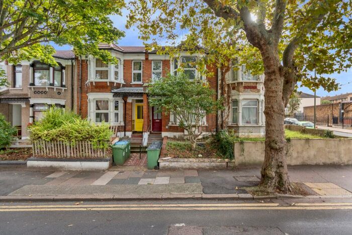 2 Bedroom Maisonette To Rent In Mcleod Road, Abbey Wood, London, SE2