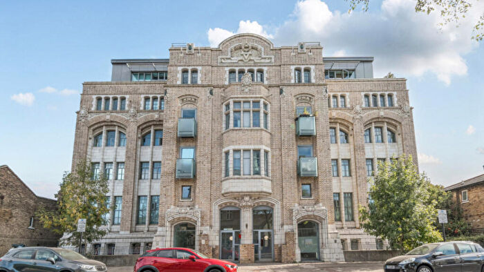 1 Bedroom Flat For Sale In Pegasus House, Greengate Street, Plaistow, E13