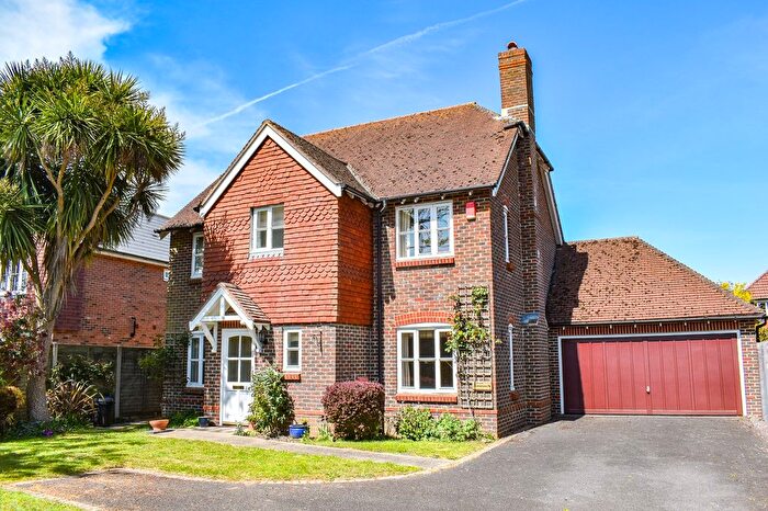4 Bedroom Detached House For Sale In Farmers Walk, Everton, Lymington, SO41