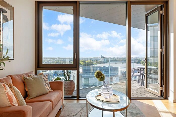 2 Bedroom Flat For Sale In Eastfields, Riverside Quarter, Wandsworth, London, SW18