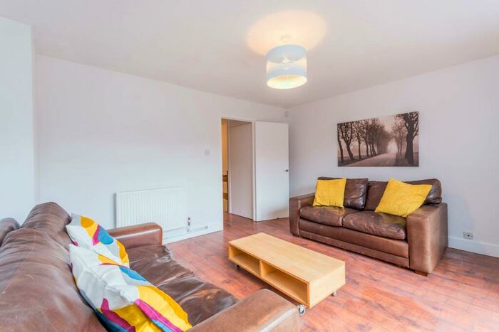 2 Bedroom Flat To Rent In Old Street, Old Street, London, EC1V