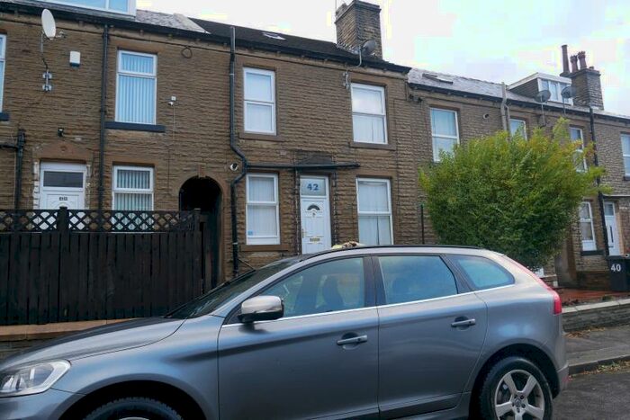 3 Bedroom Terraced House To Rent In Corby Street, Birkby, Huddersfield, HD2