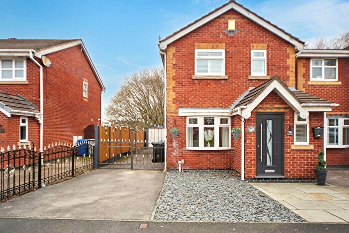 3 Bedroom Detached House For Sale In Kirkless Street, Wigan, WN1