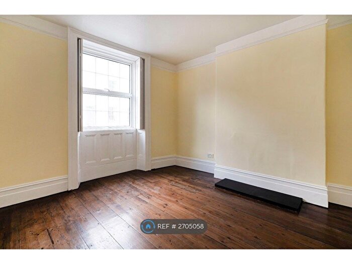 1 Bedroom Flat To Rent In London Street, Faringdon, SN7