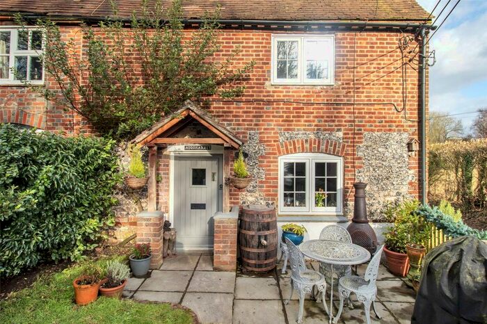 2 Bedroom End Of Terrace House For Sale In Plaxdale Green Road, Stansted, Sevenoaks, Kent, TN15