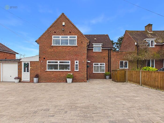 3 Bedroom Detached House For Sale In Gibbons Road, Sutton Coldfield, B75
