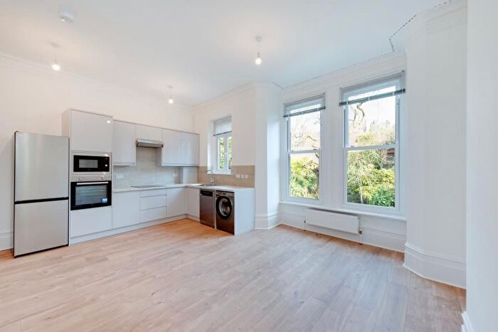 1 Bedroom Flat To Rent In Primrose Gardens, Belsize Park, NW3