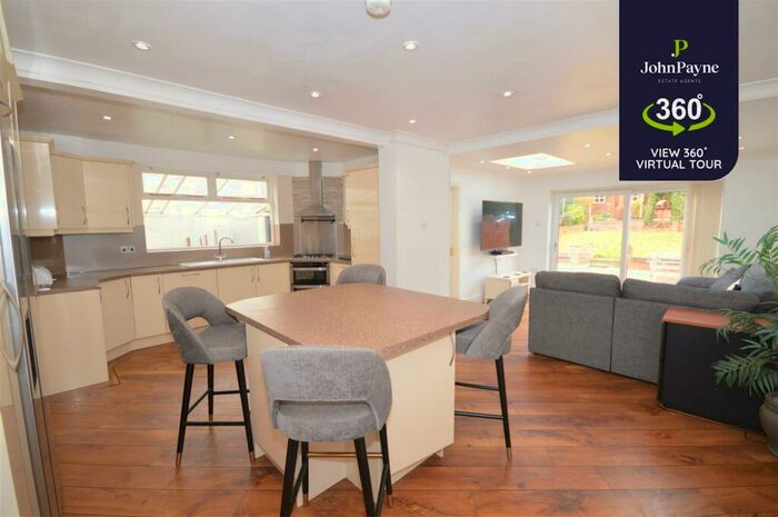 3 Bedroom Semi-Detached House To Rent In The Hiron, Cheylesmore, Coventry, CV3