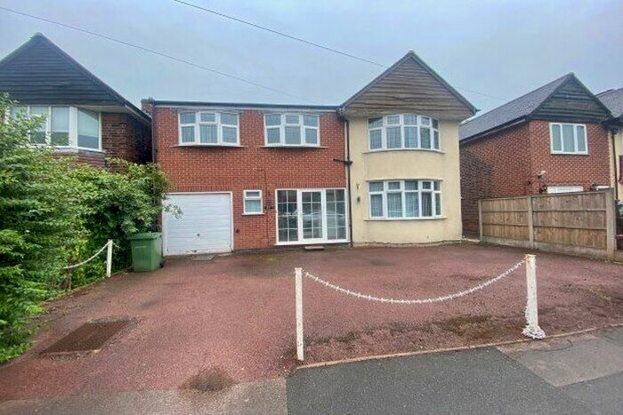 4 Bedroom Property To Rent In Robins Wood Road, Nottingham, NG8