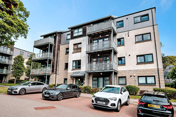 2 Bedroom Flat For Sale In Cooper Lane, Hilton, Aberdeen, AB24