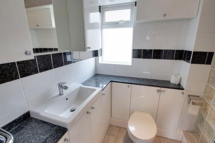 1 Bedroom Flat To Rent In Downlands Road, Devizes, SN10