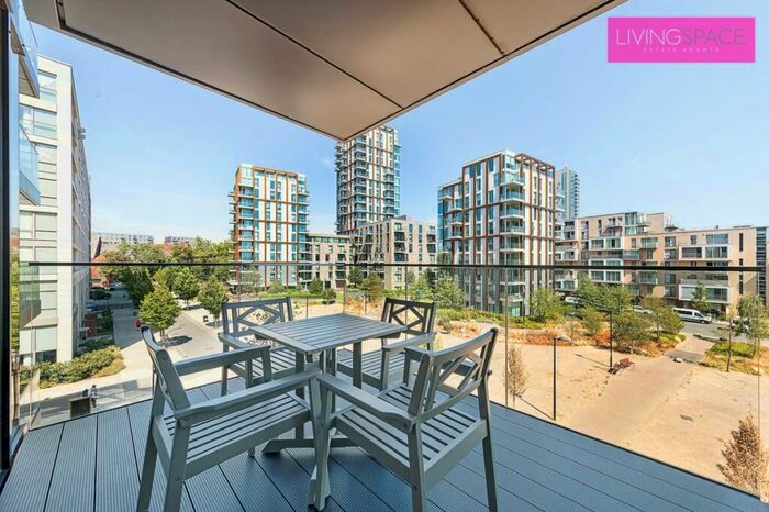 2 Bedroom Flat To Rent In Hartington Court, Manor House, N4