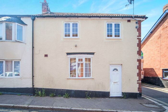 2 Bedroom End Of Terrace House To Rent In Fore Street, Exmouth, Devon, EX8