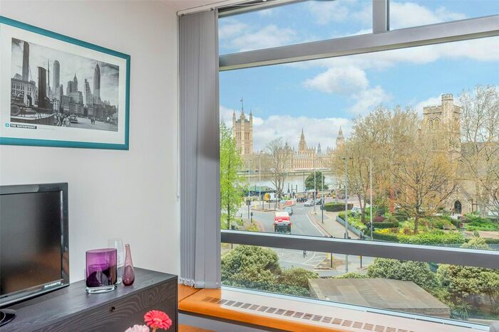 3 Bedroom Flat To Rent In Parliament View Apartments, Albert Embankment, SE1