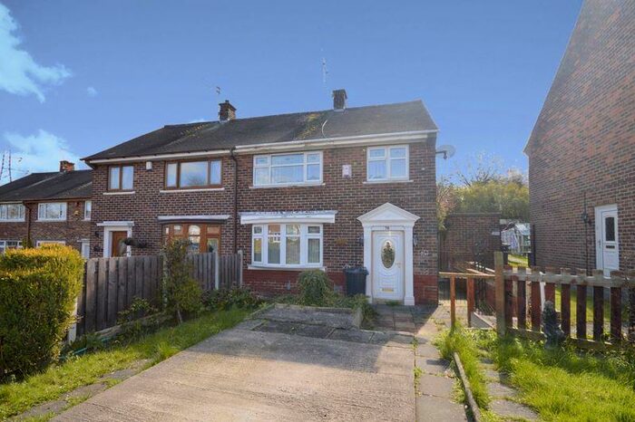 3 Bedroom Semi-Detached House To Rent In Ten Acre Road, Kimberworth Park, S61