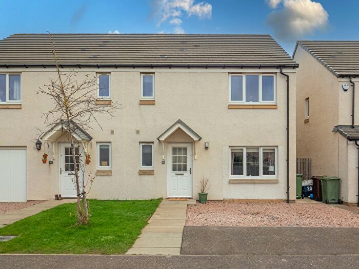 4 Bedroom Semi-Detached House For Sale In Arthurs Way, Haddington, EH41