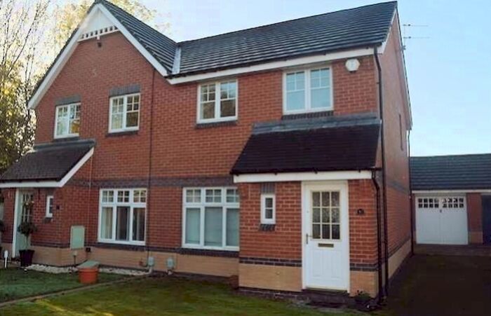 3 Bedroom Semi-Detached House To Rent In Littondale. Elloughton, HU15