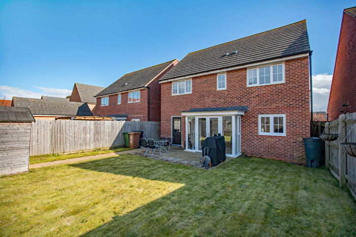 4 Bedroom Detached House For Sale In Prestoe Close, Corby, Northamptonshire, NN17