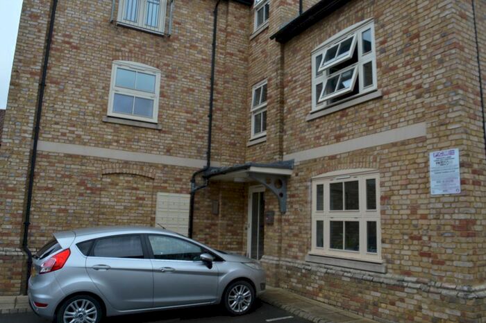 2 Bedroom Flat To Rent In Buryfield Maltings, Ware, SG12