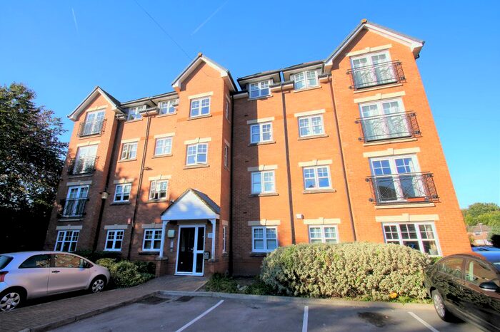 2 Bedroom Flat To Rent In Fog Lane, Manchester, M19