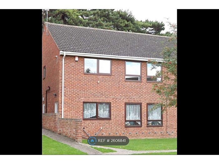 2 Bedroom Maisonette To Rent In Hillfield Court Road, Gloucester, GL1