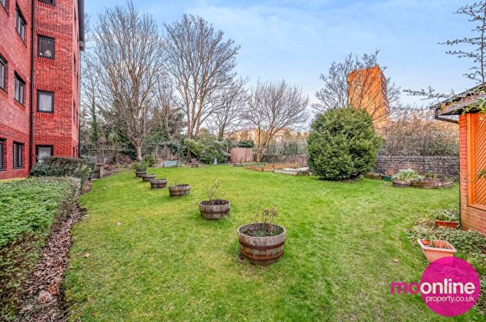 1 Bedroom Flat For Sale In Fordwych Road, London, NW2