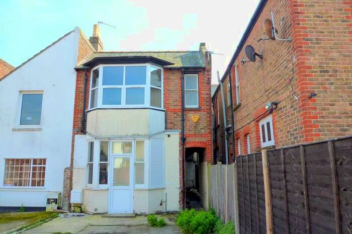 2 Bedroom Property To Rent In Aldwick Road, Aldwick, PO21