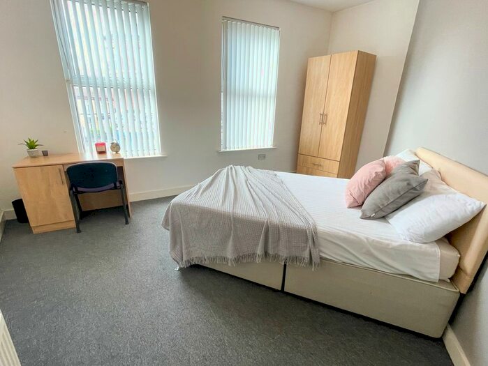 7 Bedroom Terraced House To Rent In Brookdale Road, Wavertree, Liverpool, L15